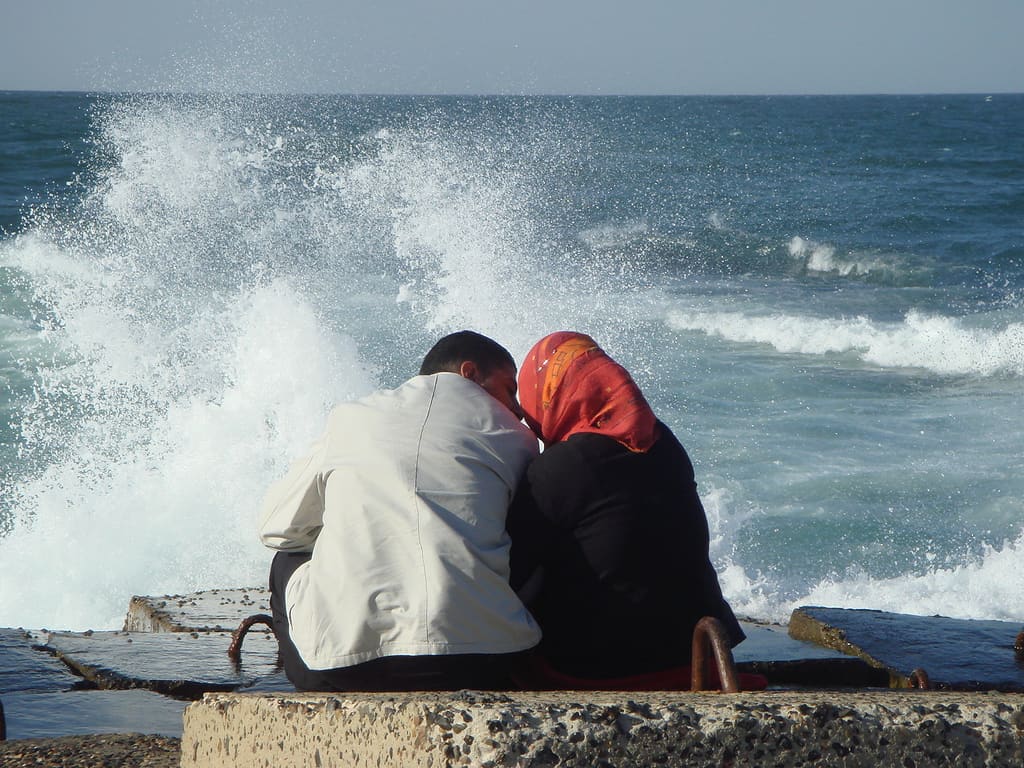 العلاقات الزوجية الحميمية في رمضان ... تجارب الصائمين