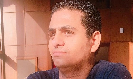 محمد صلاح العزب: لا تنجبوهم إلى هذه الحياة التعسة