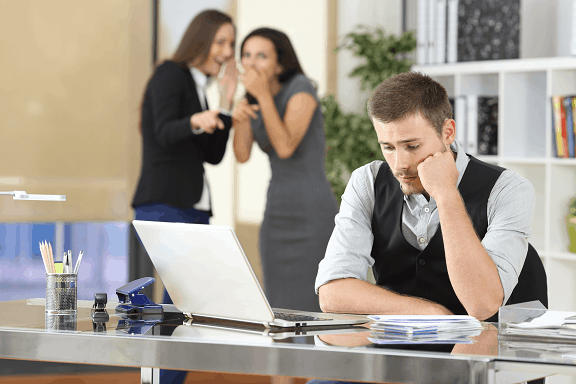 تحرش المرأة 