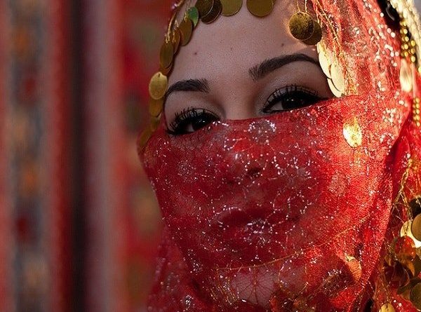 طلقني علشان يتجوز واحده بترقص له