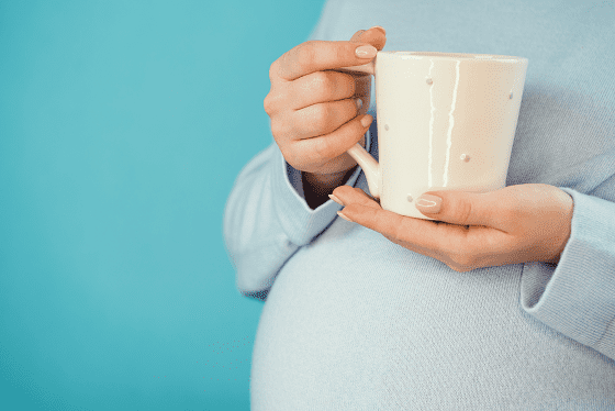 الحامل والقهوة